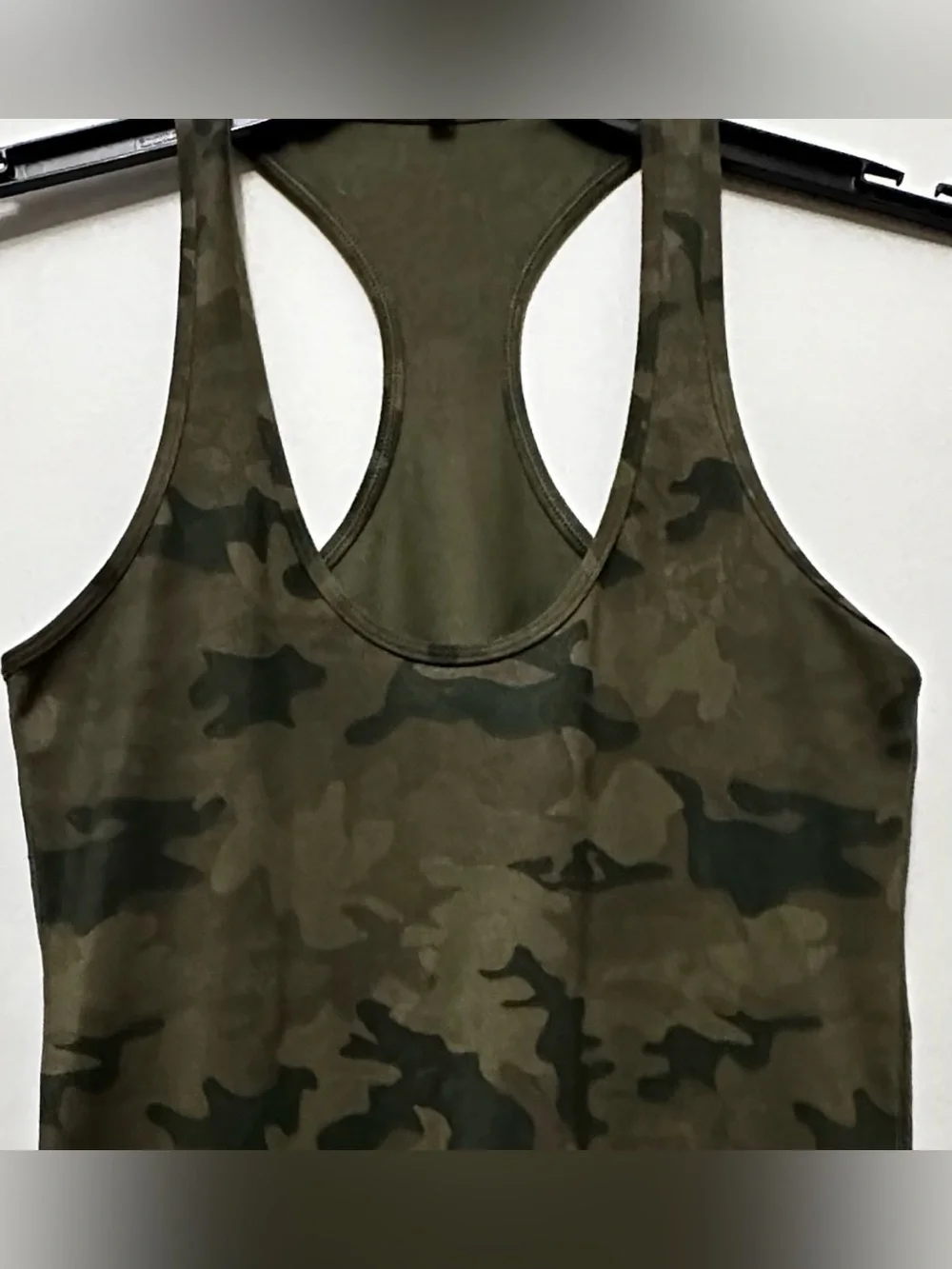 lululemon athletica key features
